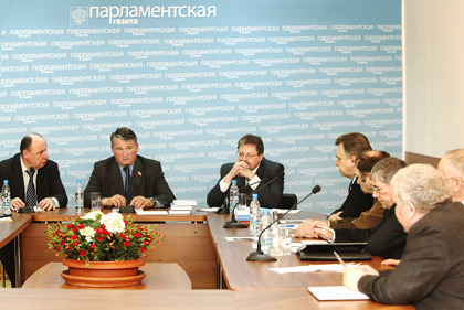 http://pnp.ru/upload/images/articles/21_2437_2010-04-23_1-foto_a_galeev-img_0827-copy-2.jpg